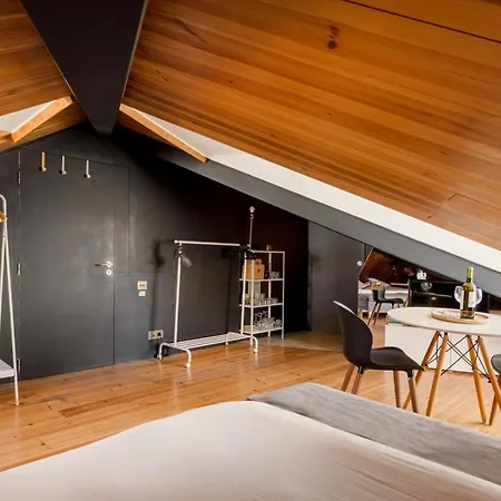 Historical Sé Loft | Floor Lifestyle *